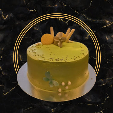 Golden Lotus Cake – A Touch of Luxury for Every Celebration