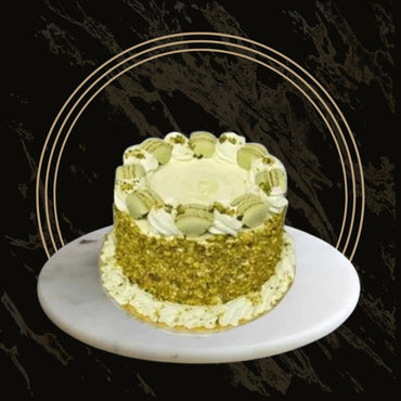 A Touch of Luxury – Discover Our Pistachio Delight Cake